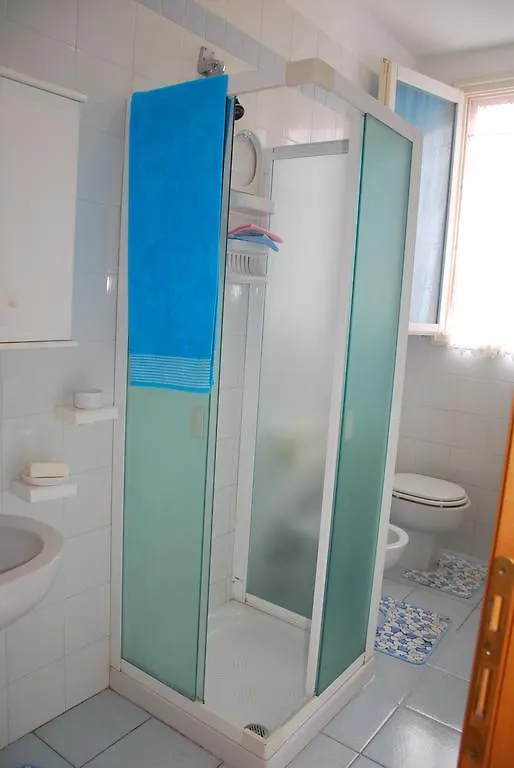 Apartment Appartamenti Gelsomino - Clima, Terrazze E Posti Auto Marina di Campo Italien